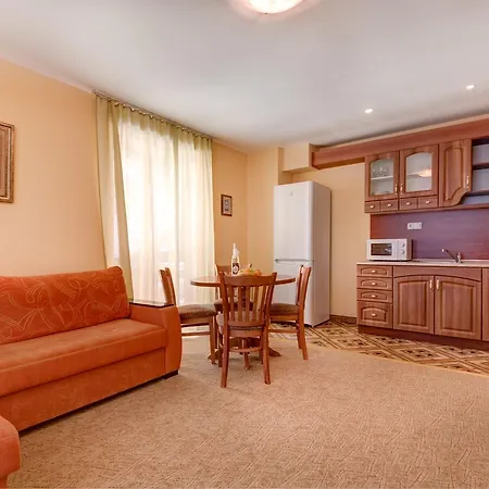 Mountain 潘波洛沃